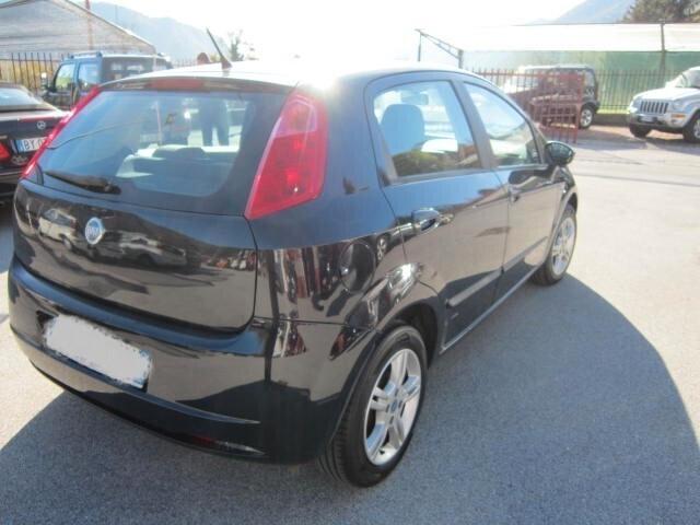 Fiat Grande Punto 1.2 5 porte Dynamic NEOPATENTATI