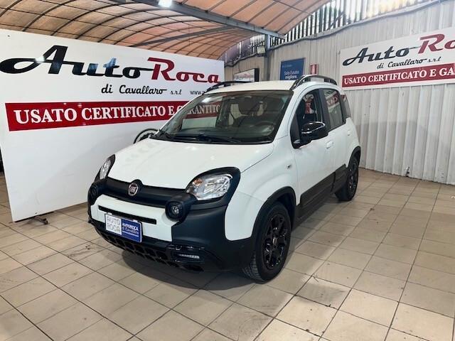 Fiat Panda 1.0 FireFly S&S Hybrid City Cross TRUSSARDI