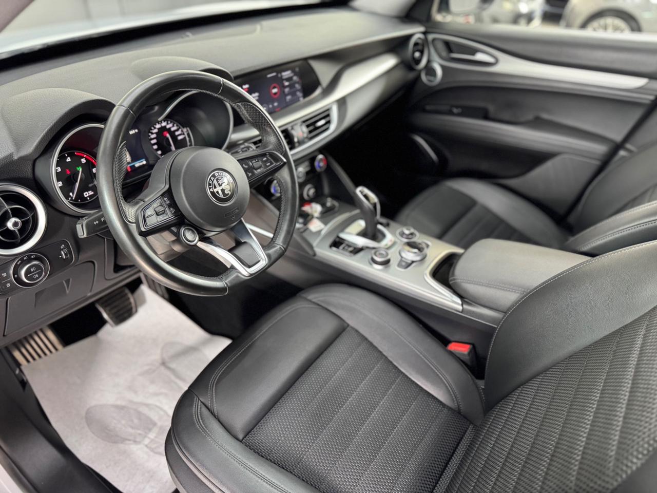 Alfa Romeo Stelvio 2.2 Turbodiesel 190 CV AT8 Q4 Super