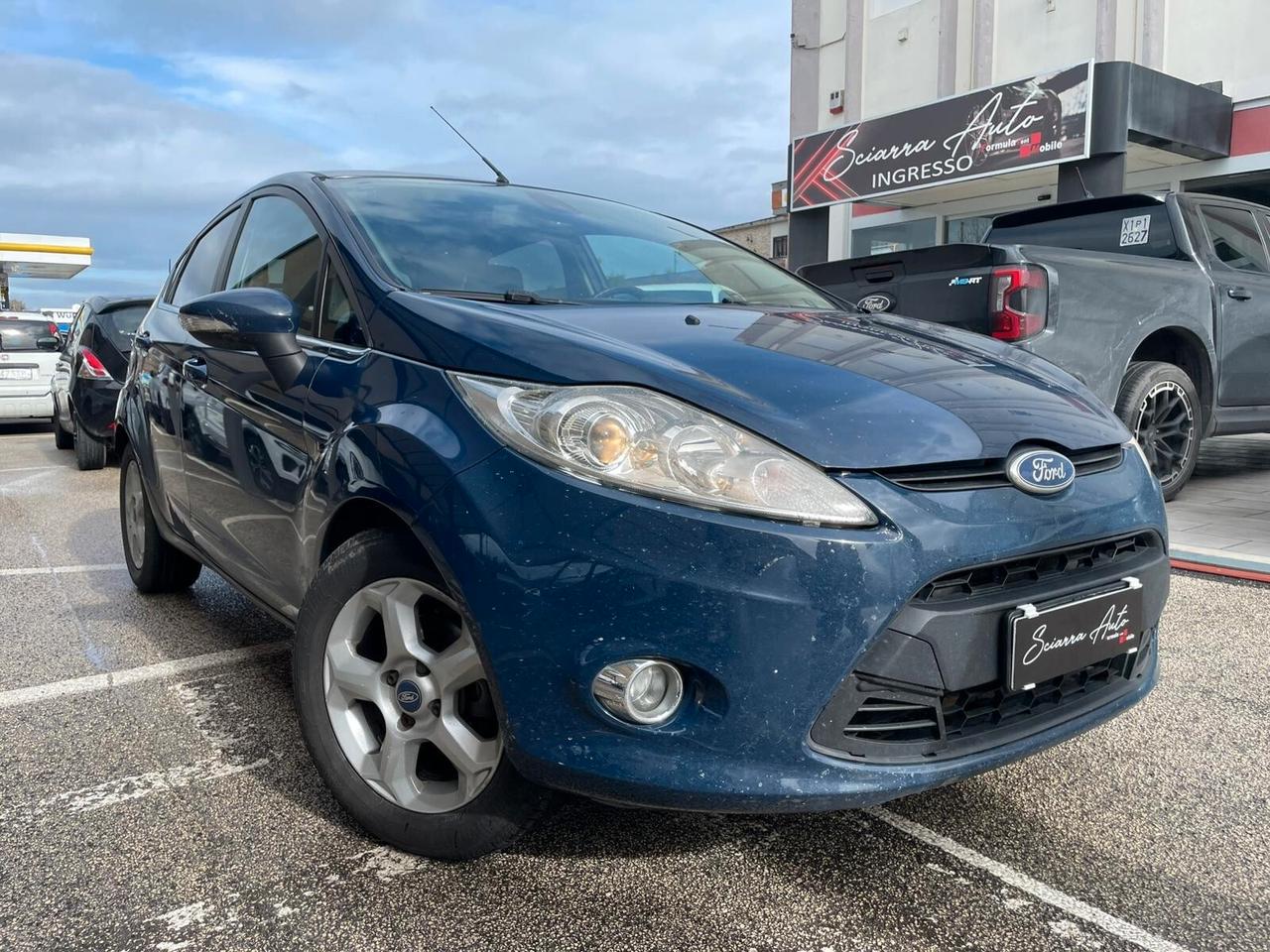 Ford Fiesta 1.4 TDCi 68CV 5 porte Titanium