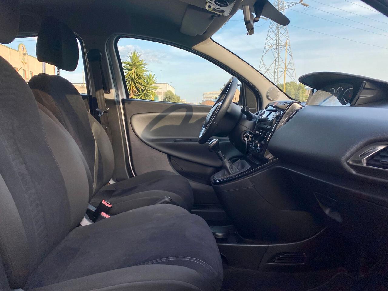 Lancia Ypsilon 1.3 MJT 16V 95 cv. 5 porte S&S Gold