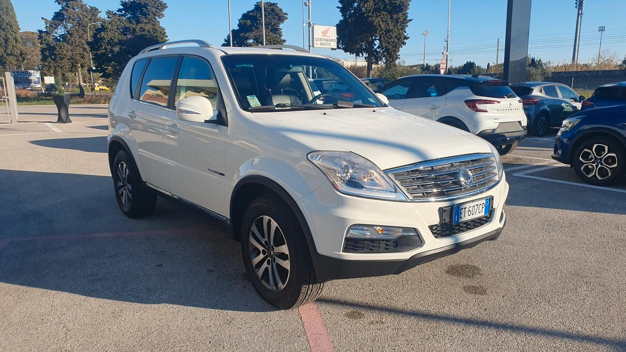 Ssangyong Rexton W 2.0 Xdi 4WD A/T Top 7 posti