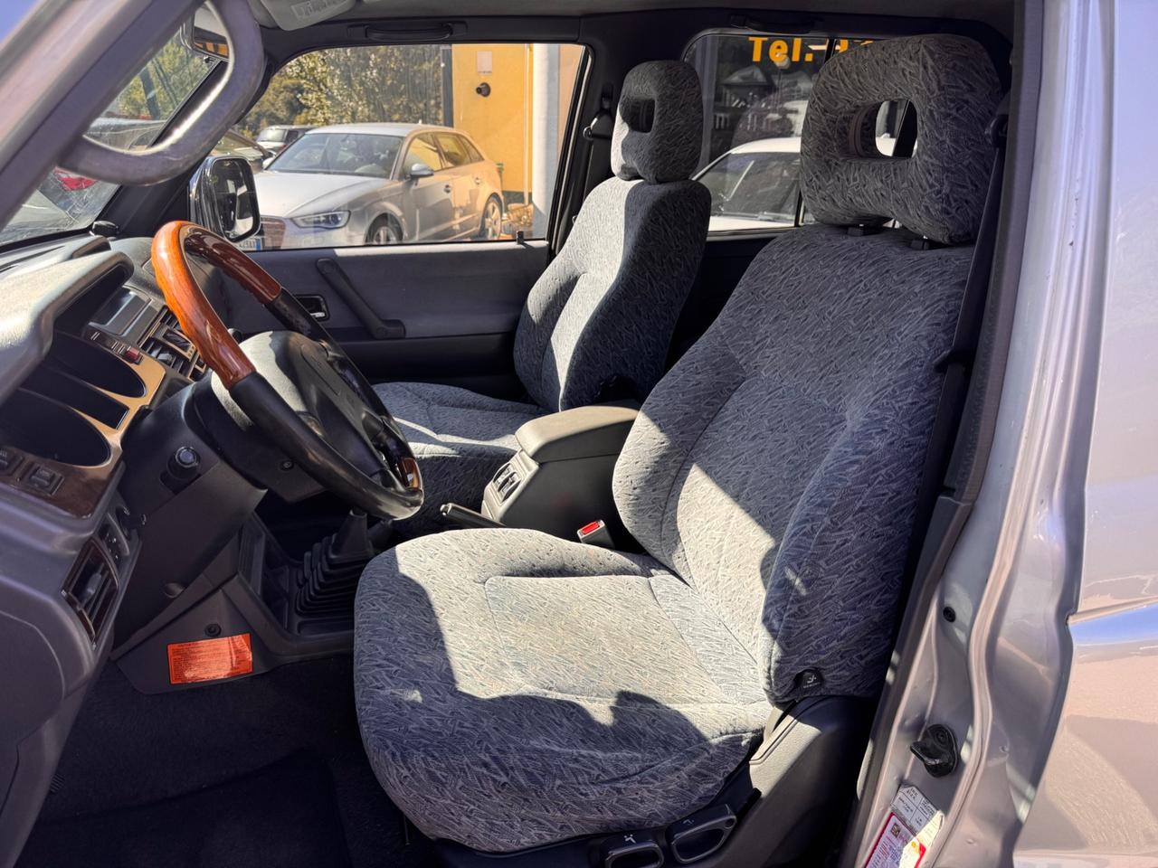 Mitsubishi Pajero 2.5 TDI Metal-top S.S. GLS Target