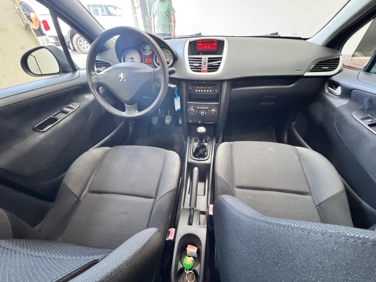 Peugeot 207 1.6 HDi 90CV 5p.