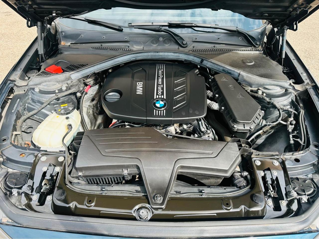 Bmw 118 118d 5p. Unique