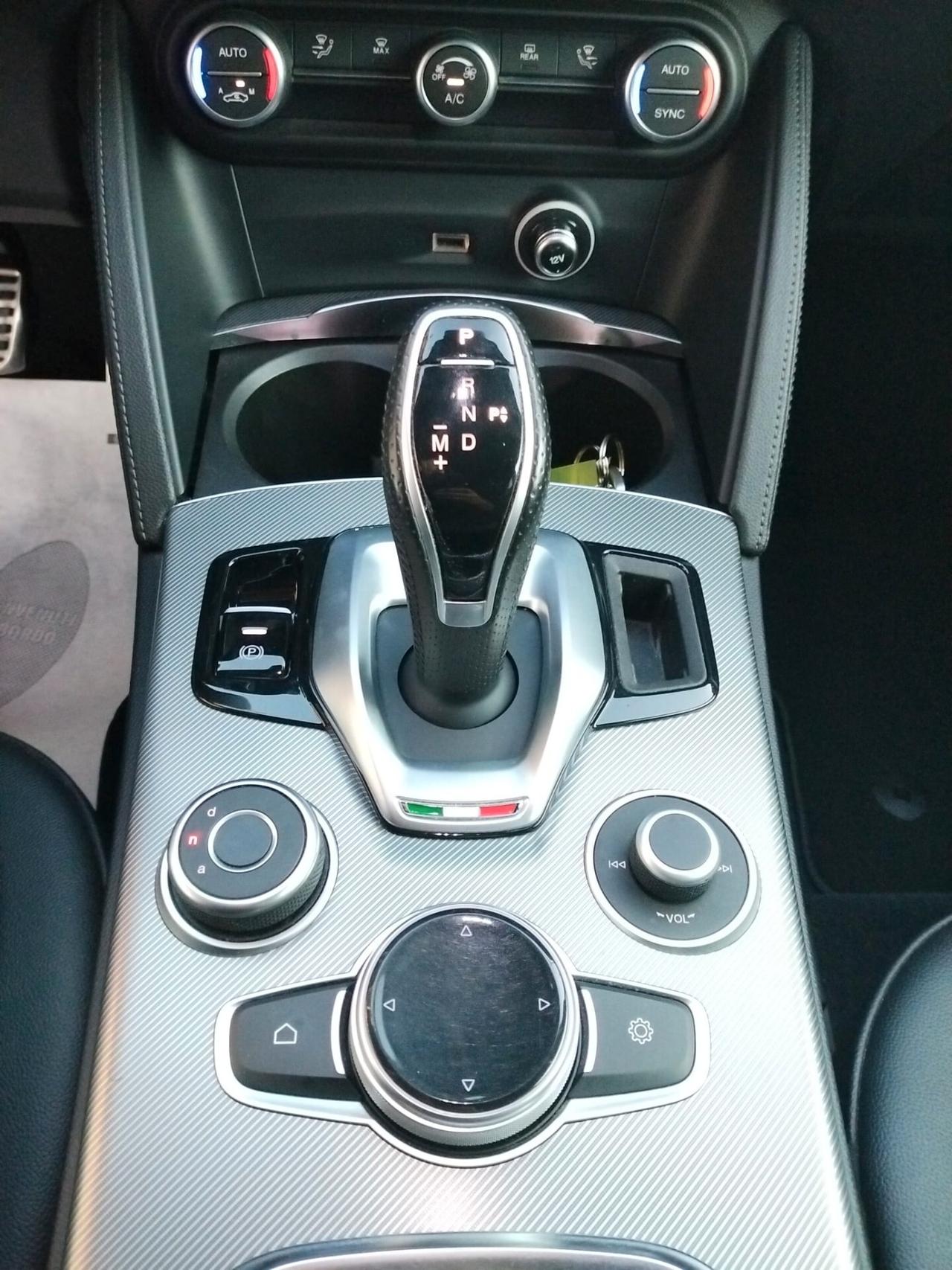 Alfa Romeo Stelvio 2.2 Turbodiesel 190 CV AT8 Q4