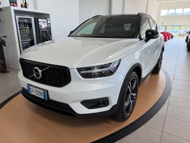 VOLVO XC40 T5 Recharge Plug-in Hybrid R-design