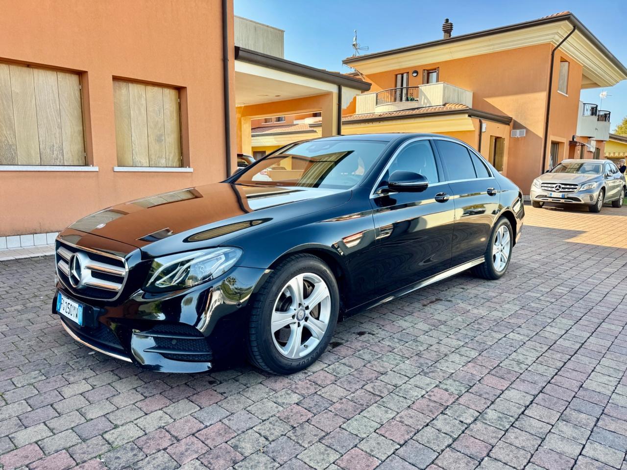 Mercedes-benz E 220 d Auto Premium Plus
