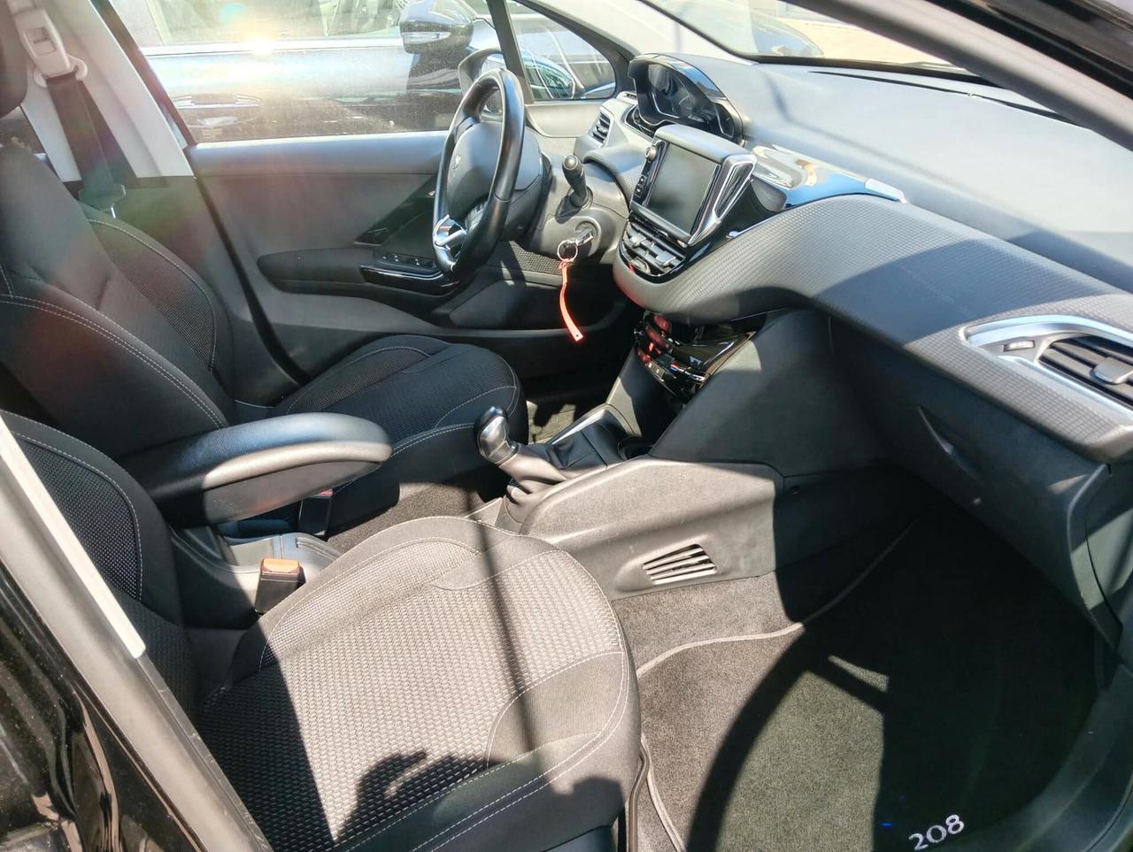 Peugeot 208 BlueHDi 75 5 porte Allure