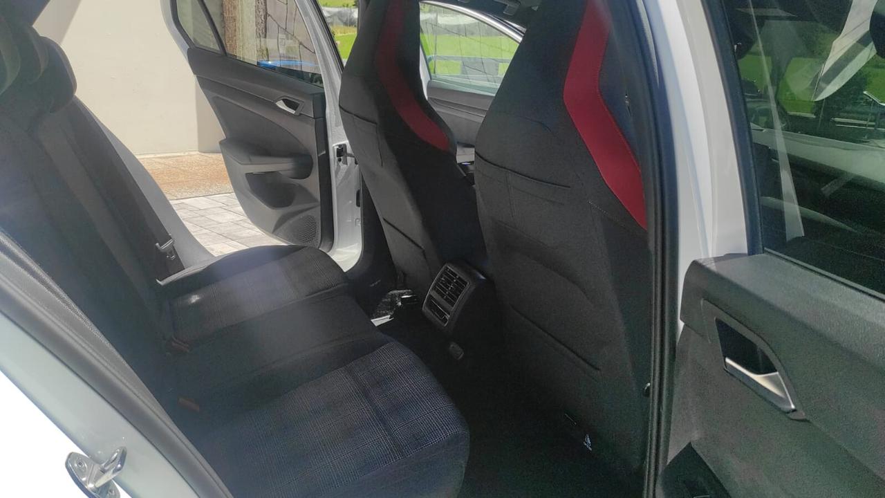 VOLKSWAGEN GOLF GTI 2.0 TURBO BENZINA 245CV MANUALE