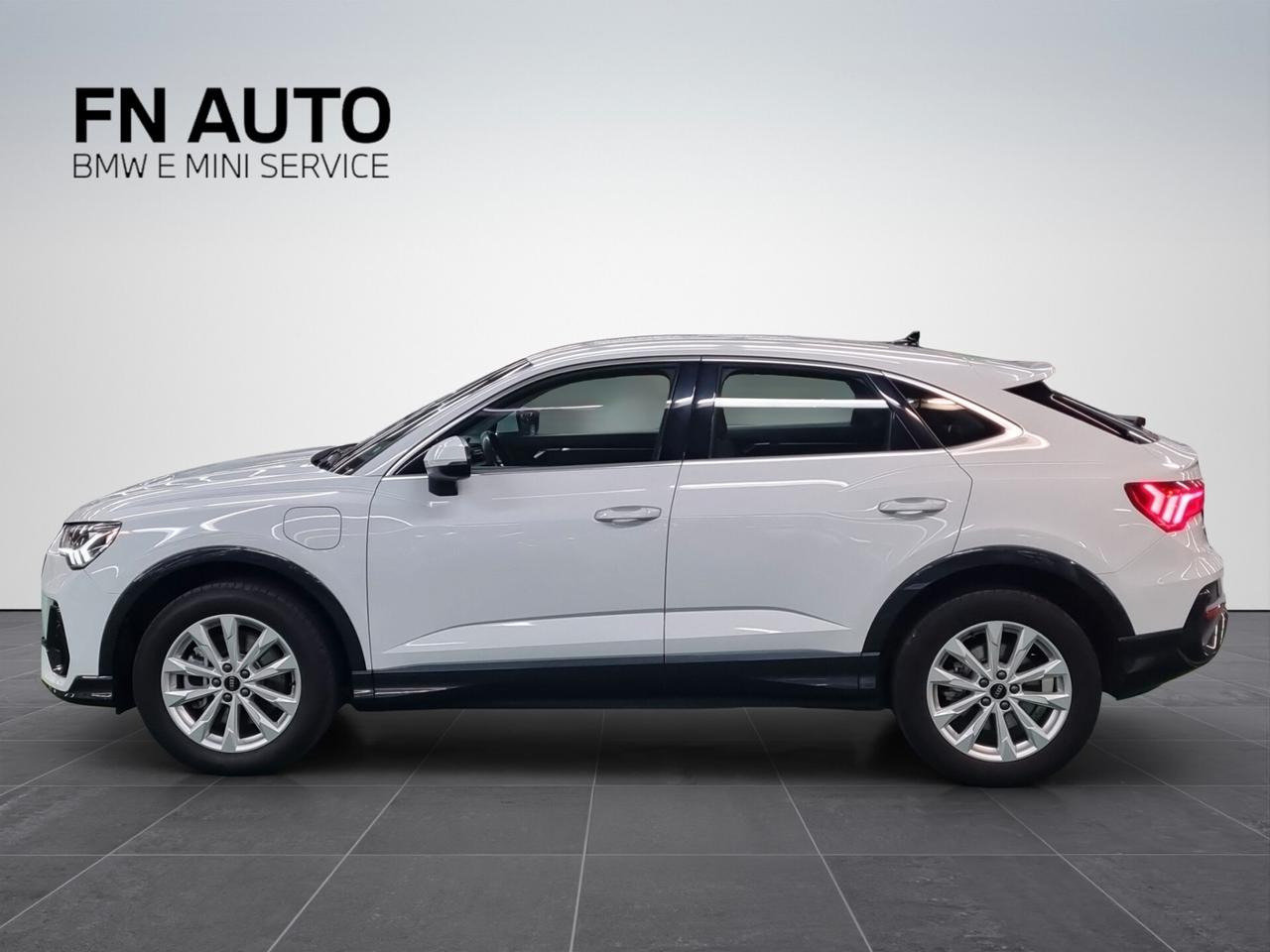 Audi Q3 SPB 45 TFSI e S tronic Business Plus