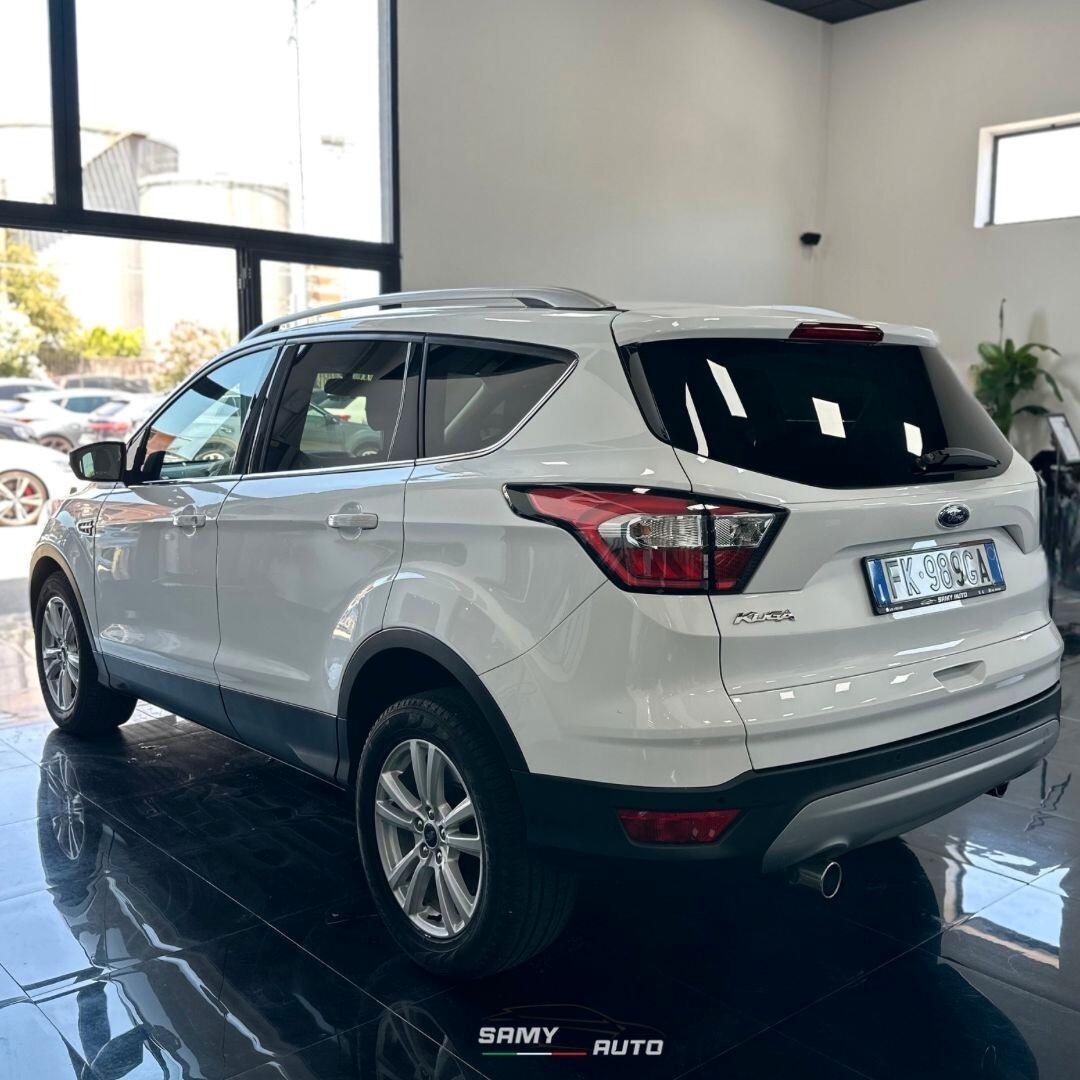 Ford Kuga 1.5 TDCI 120 CV S&S 2WD ST-Line Business