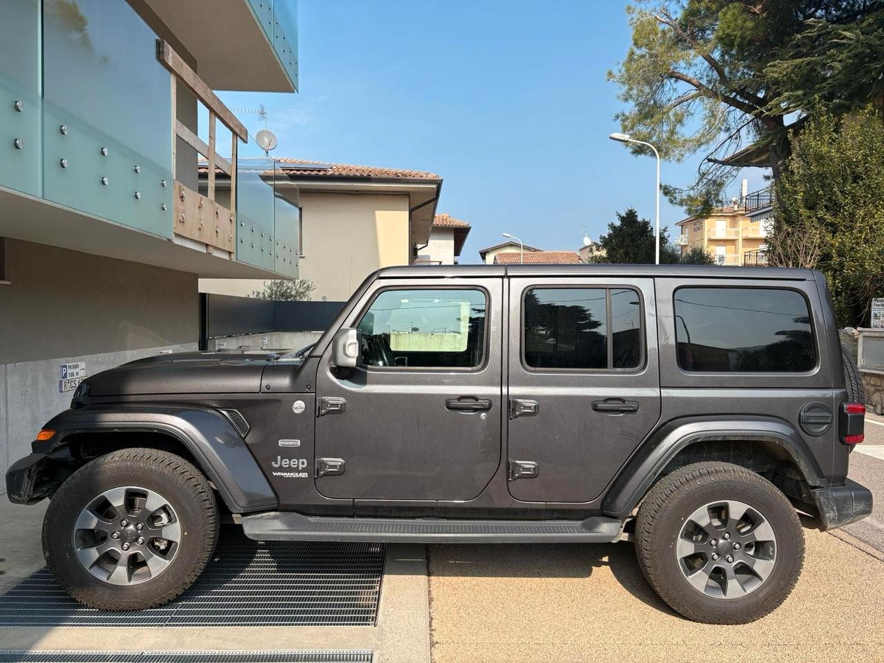 Jeep Wrangler sahara