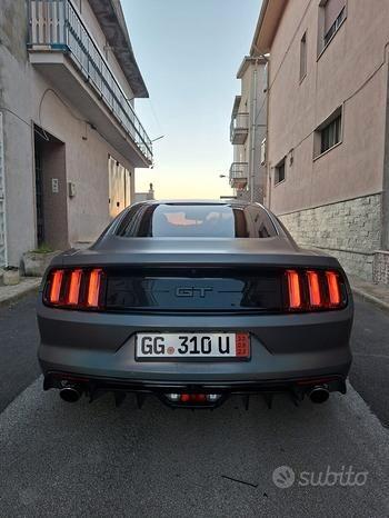 Ford Mustang Fastback 5.0 V8 TiVCT aut. GT