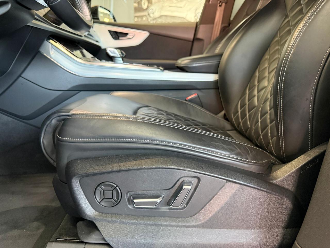 Audi Q8 Quattro 50 Sline Diesel/Ibrida Auto