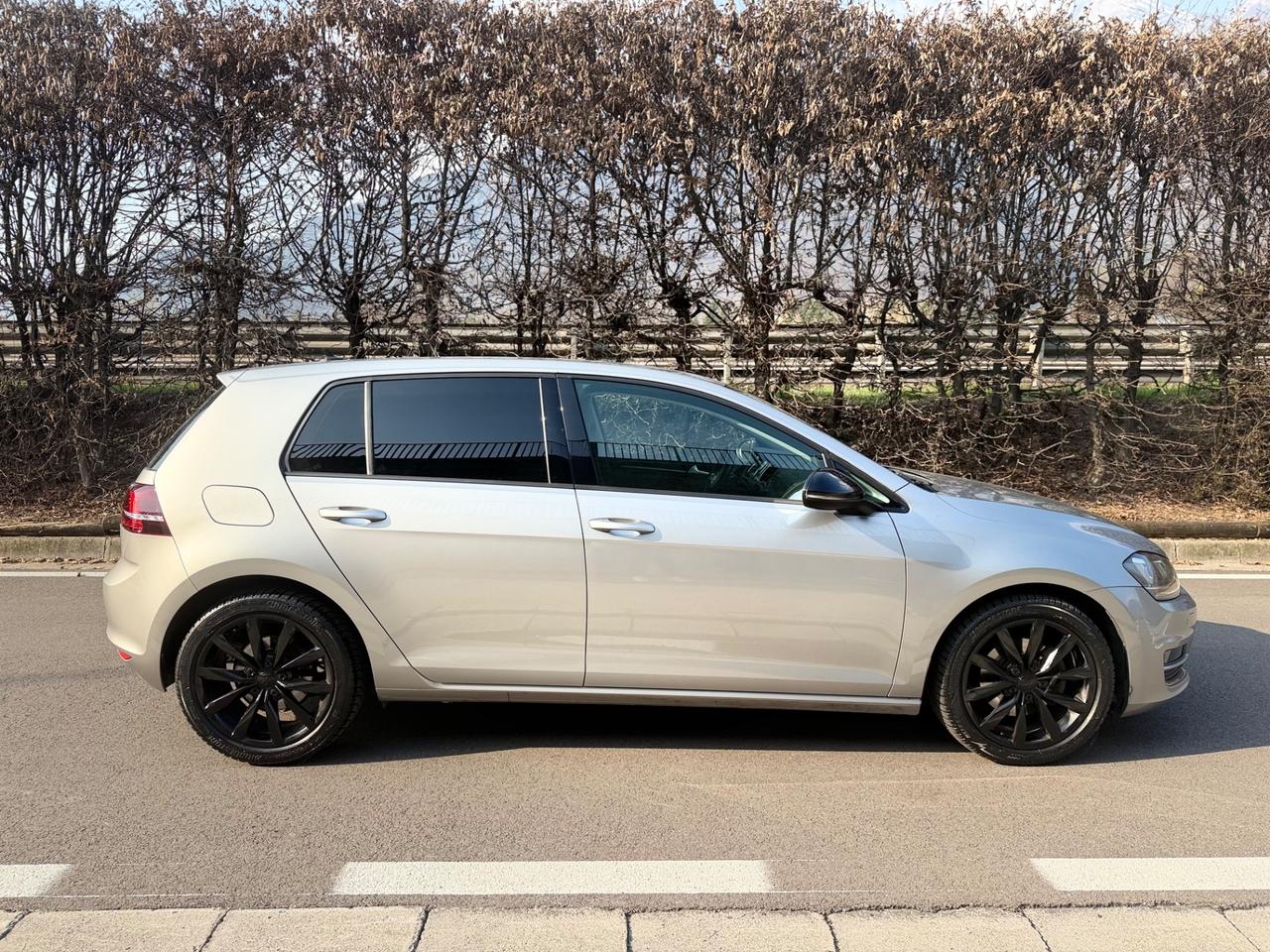 Volkswagen Golf 1.6 TDI DSG 5p. Highline ok neopatentati