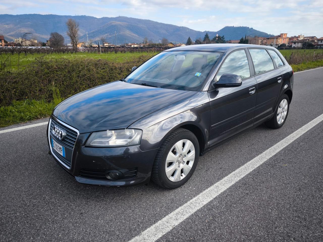AUDI A3 1,6 TDCI- AMBITION- 90CV- OK NEOPATENTATI