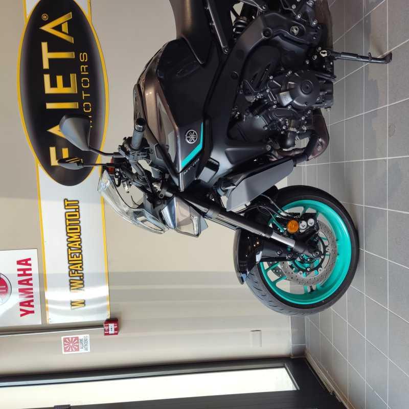 Yamaha MT-09 Y-AMT - 2025