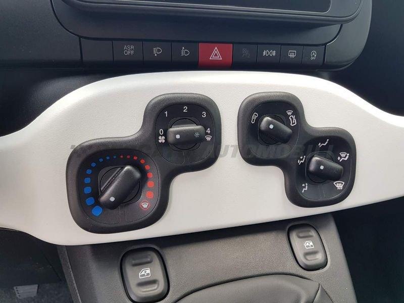 FIAT Panda Panda My25 1.0 70cv Hybrid Pandina