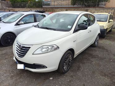 Lancia Ypsilon 5 Porte Ypsilon 1.3 mjt Gold s&s 95cv LEGGI