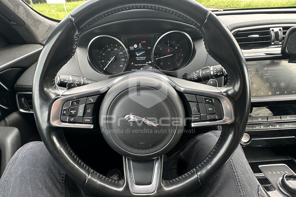 JAGUAR F-Pace 2.0 D 180 CV AWD aut. Prestige