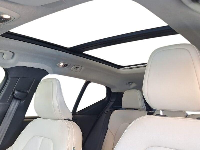 Volvo XC40 Recharge T5 180+82 CV Recharge Plug-in Hybrid TETTO Inscription