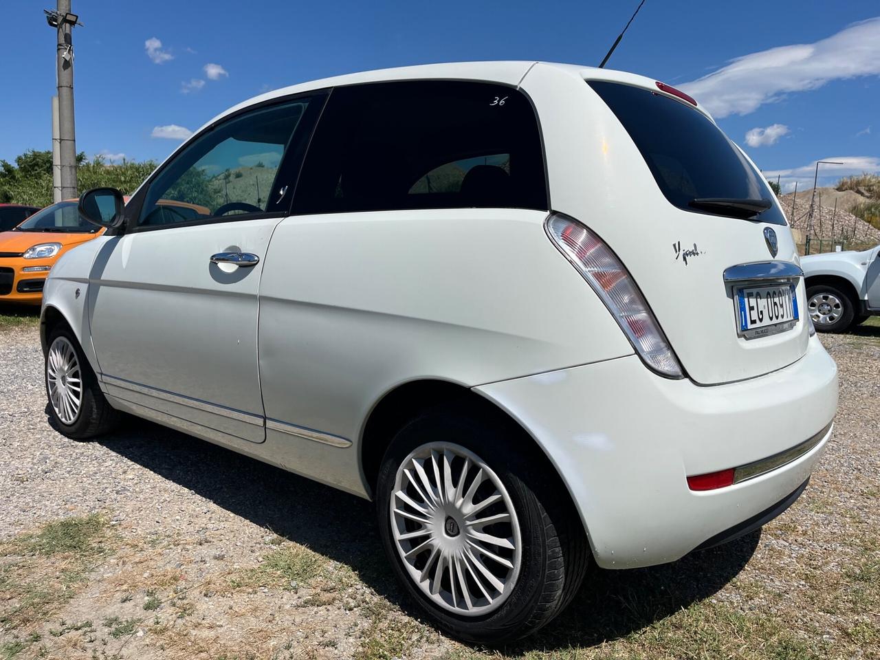Lancia Ypsilon 1.2 69 CV