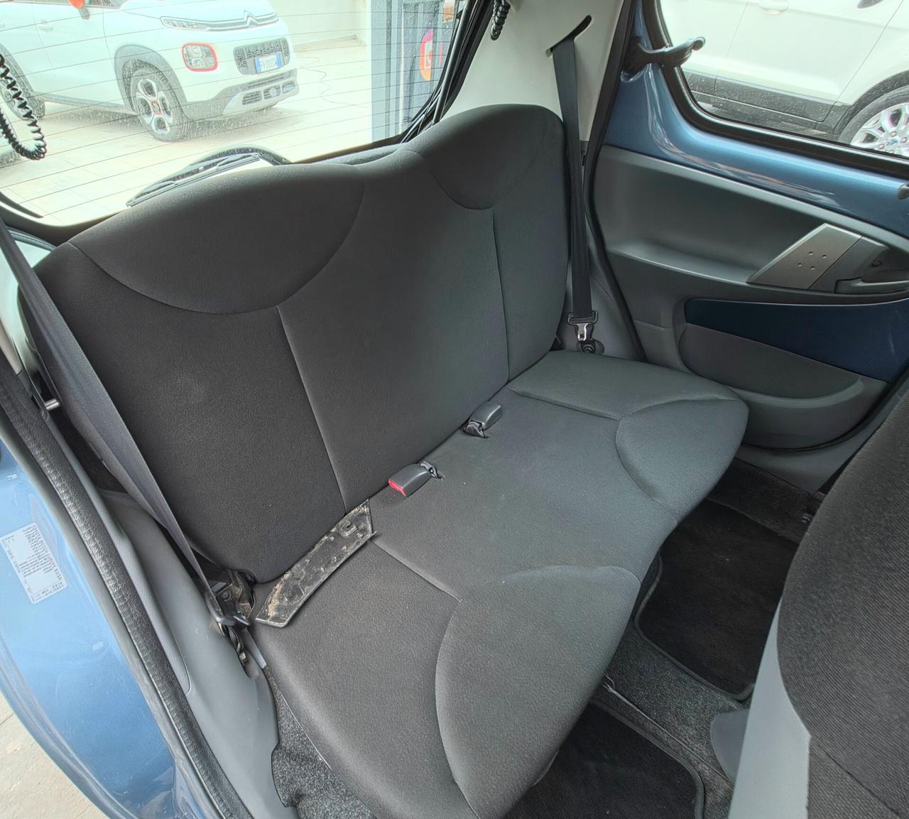 Toyota Aygo 1.0 12V VVT-i 5 porte Sol