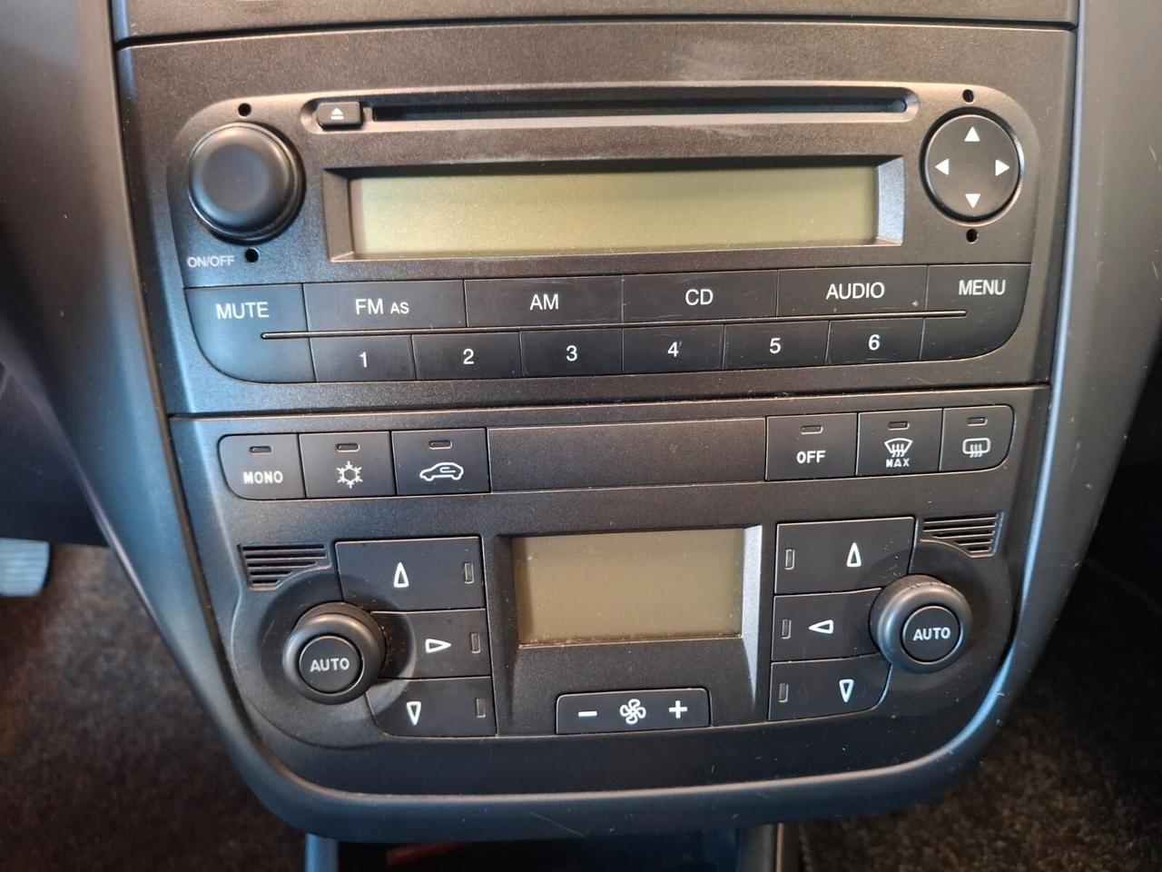 Fiat Grande Punto 5p 1.4 *NEOPATENTATI