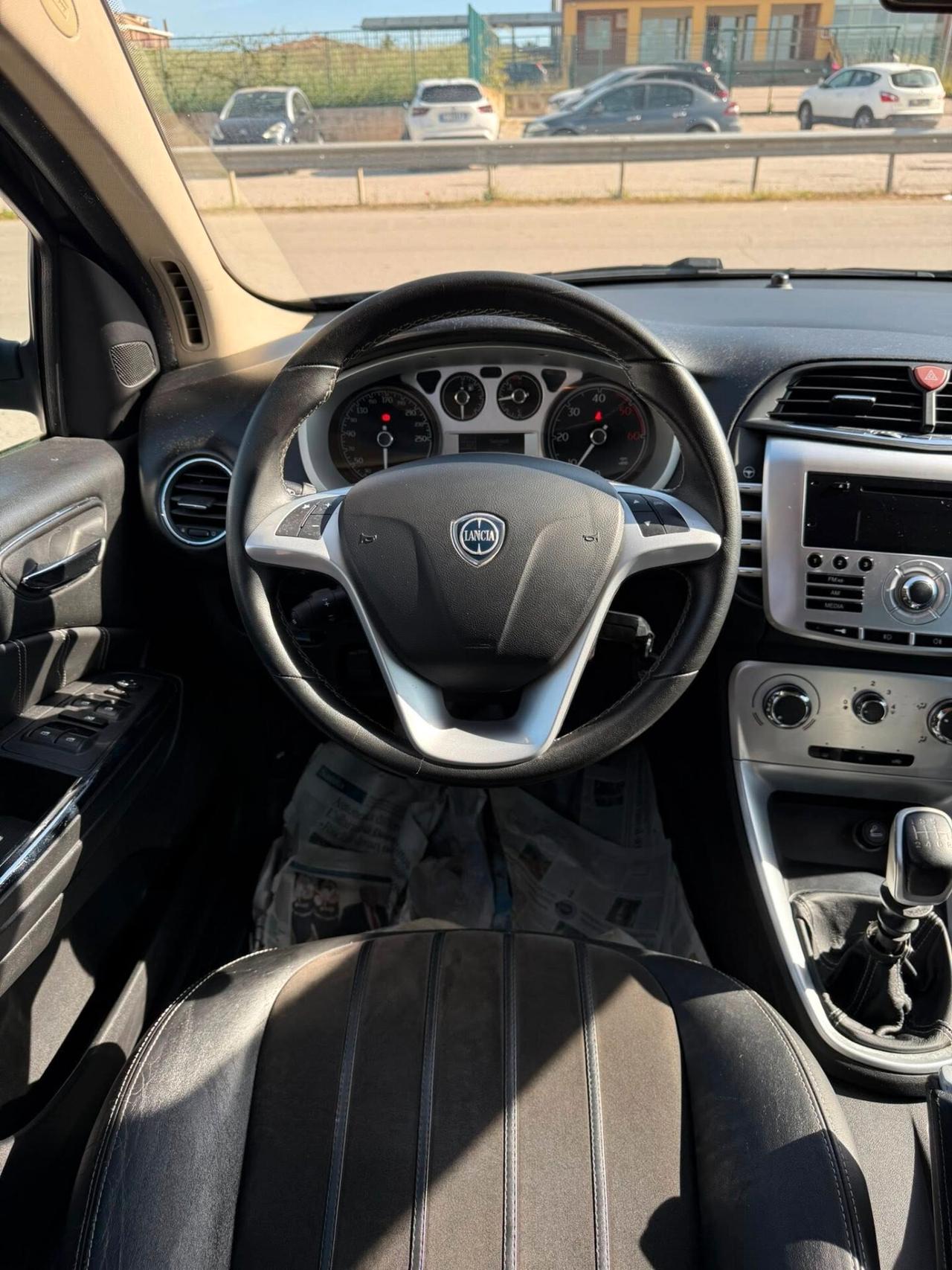 Lancia Delta 1.6 MJT DPF Platino