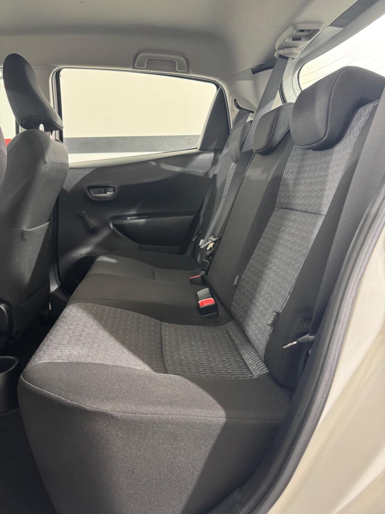 Toyota Yaris 1.0 5 porte Lounge