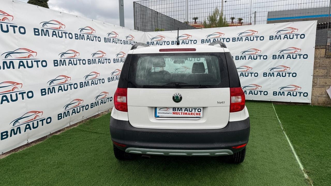 Skoda Yeti CAMBIO AUTOMATICO 1.2 TSI Adventure GARANZIA 12 MESI