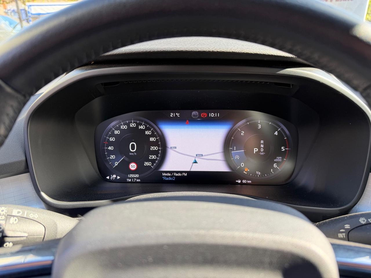 Volvo XC40 D3 AWD Geartronic Momentum Pro