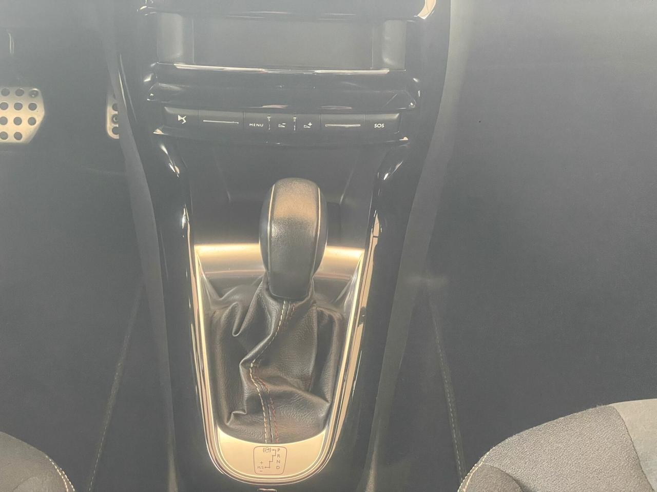 Ds DS3 3 PureTech 110 aut. Performance Line