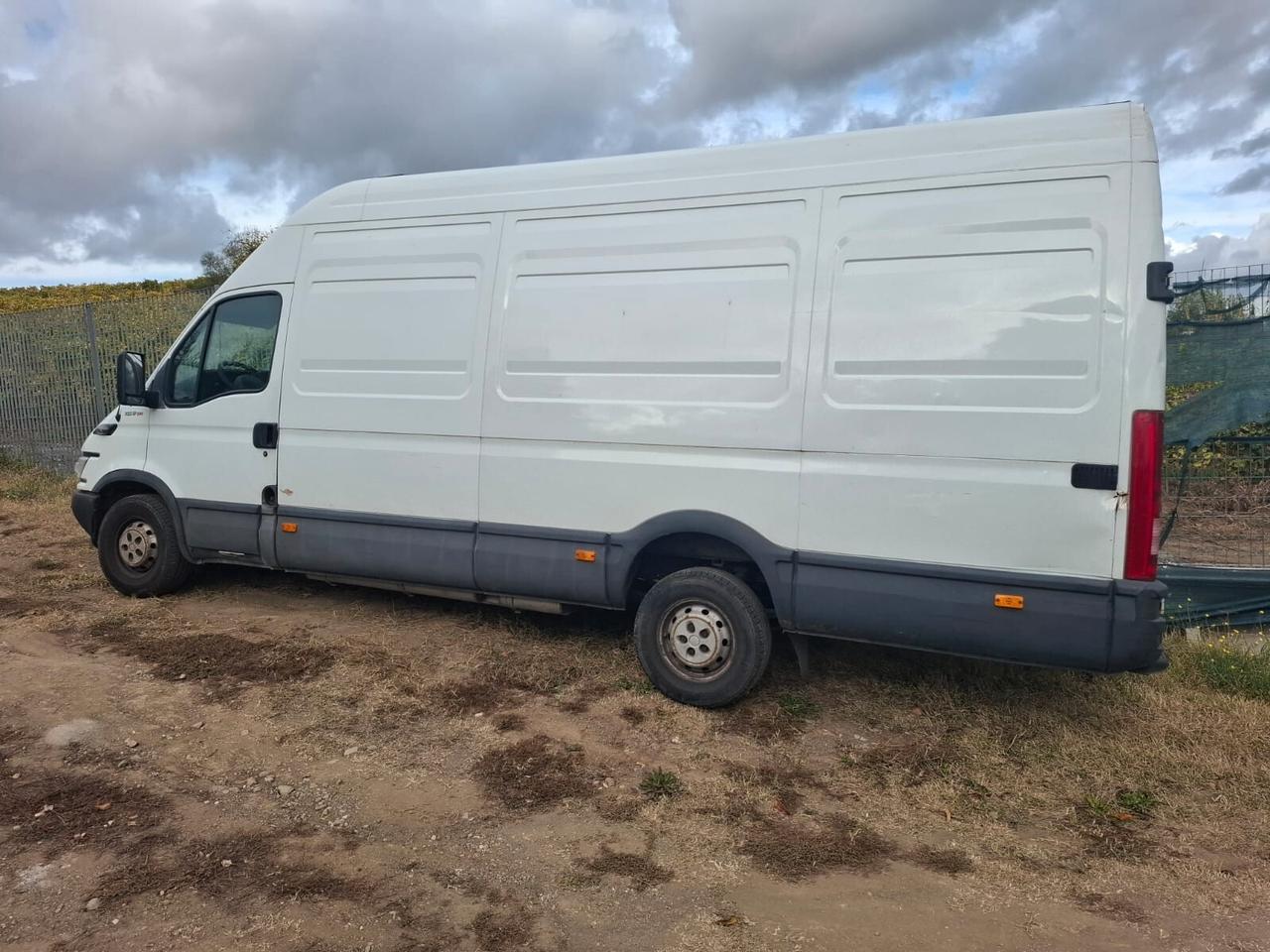 Iveco Daily 35C14P 3.0 Hpi TDI PC-RG Cabinato