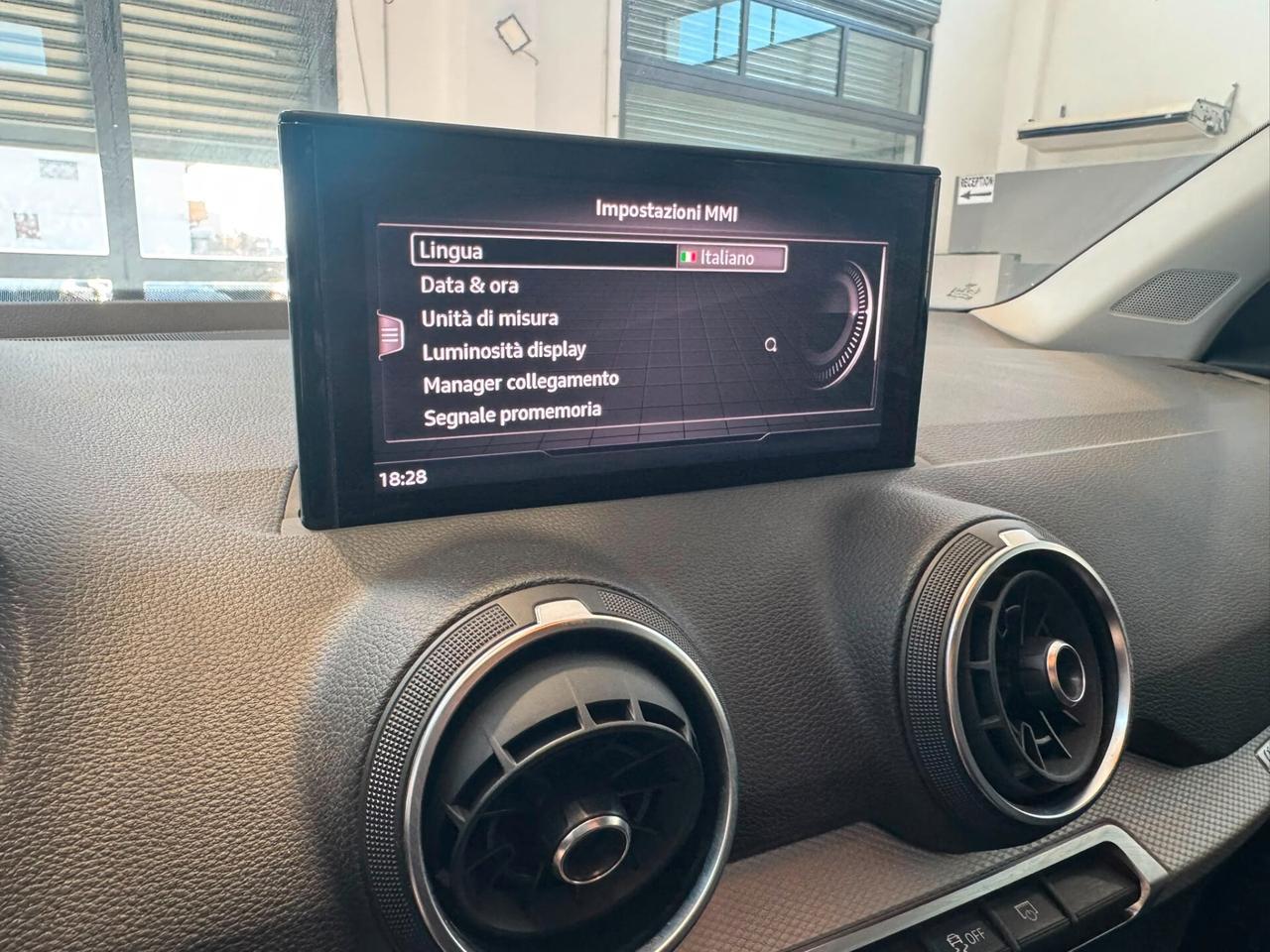 Audi Q2 35 TFSI S tronic Business Advanced
