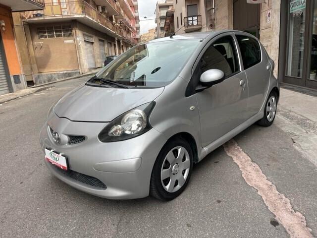 Toyota Aygo 1.0 12V 5 porte