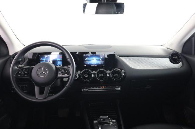 MERCEDES-BENZ CLA sse GLA GLA 180 d Automatic Business