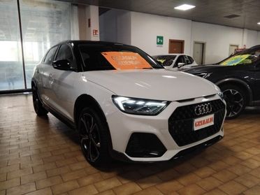 AUDI A1 citycarver 30 TFSI S tronic Identity Contrast