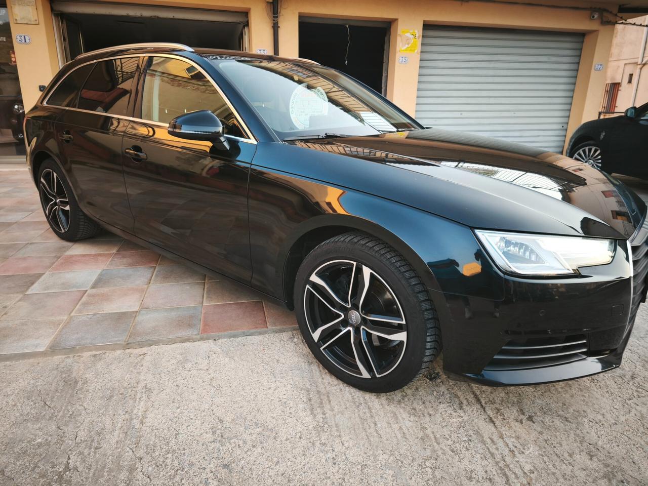 Audi A4 Avant 2.0 tdi 150 CV S-tr Distr fatta
