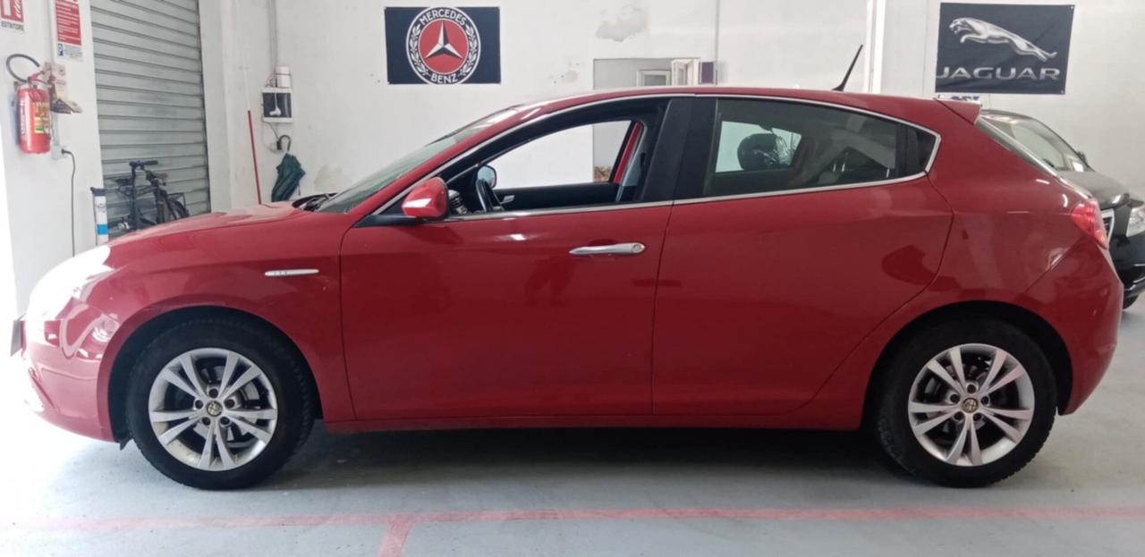 O F F E R T A-SHOCK Alfa Romeo Giulietta 1.6 JTDm-2 105 CV
