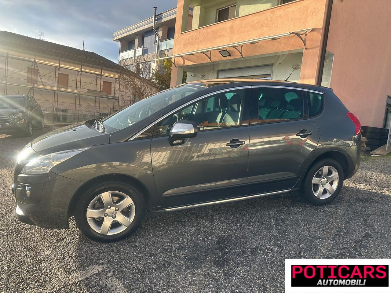 Peugeot 3008 1.6 HDi 110CV cambio robotizzato Tecno