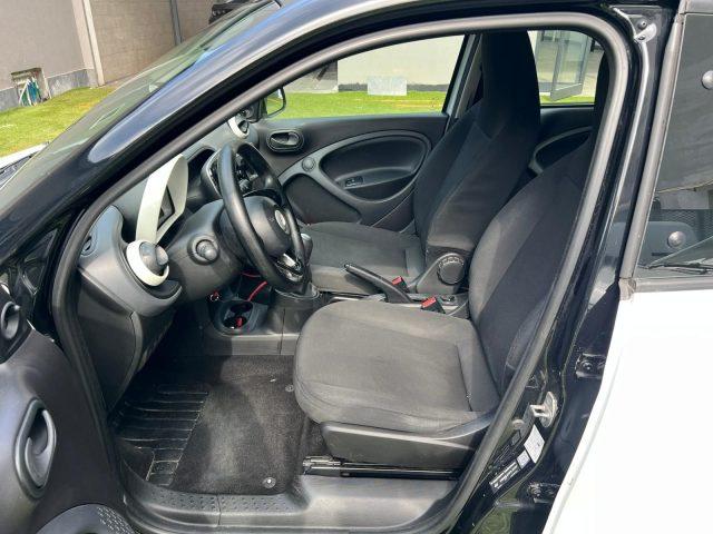 SMART ForFour 70 1.0 52kW youngster