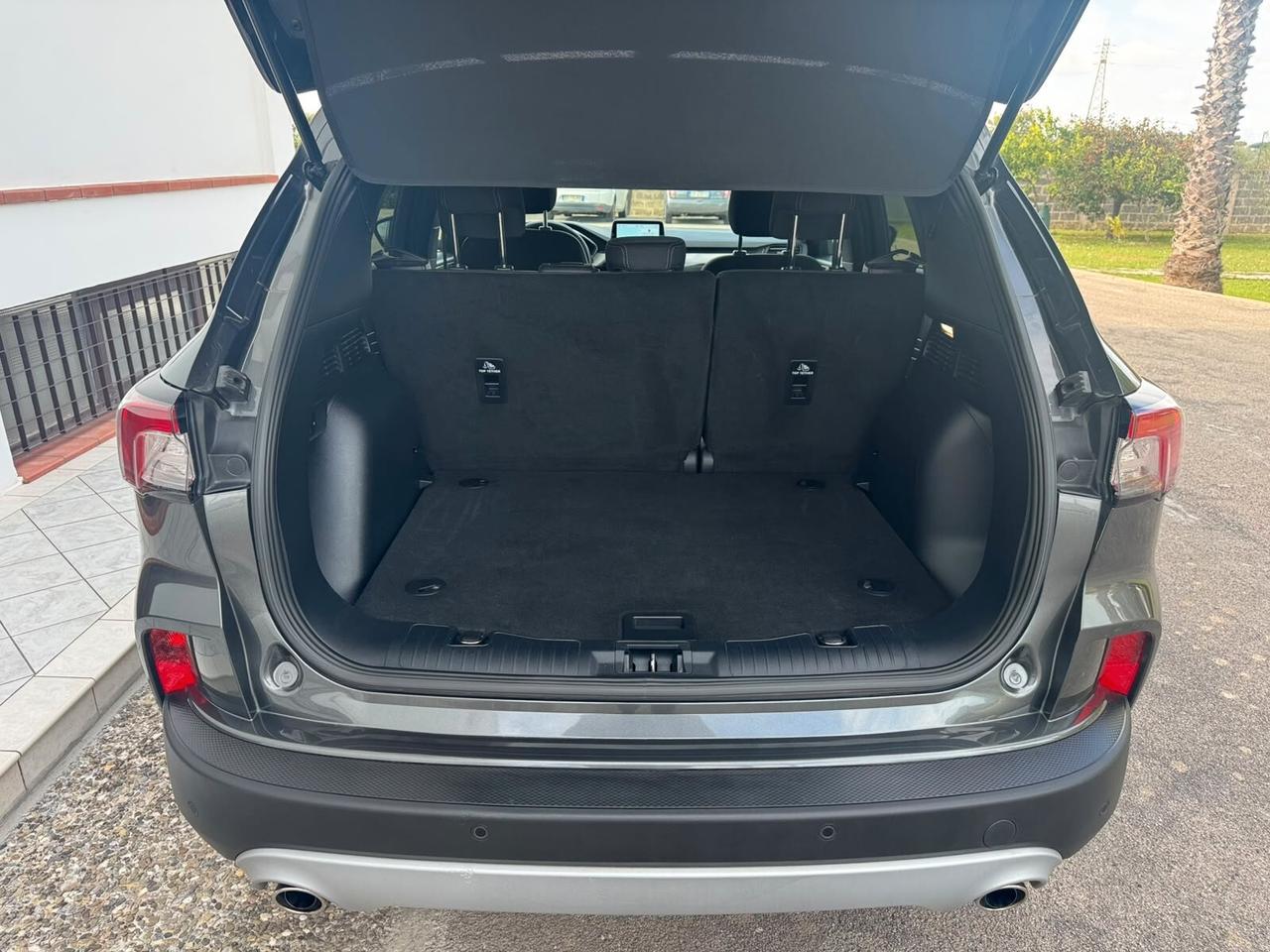 Ford Kuga 1.5TDCI Titanium AUTOCARRO N1