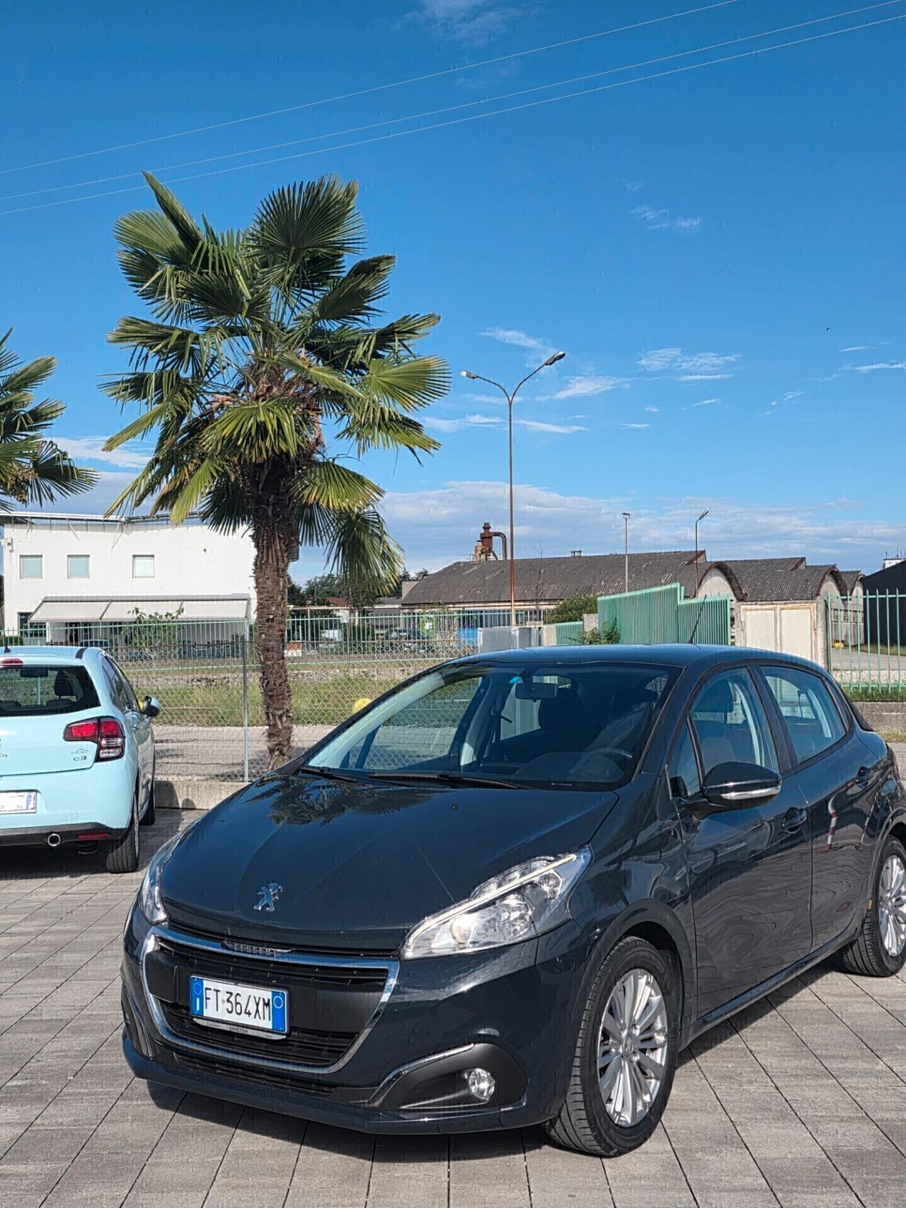 Peugeot 208 pochi km 2019 FINANZIABILE