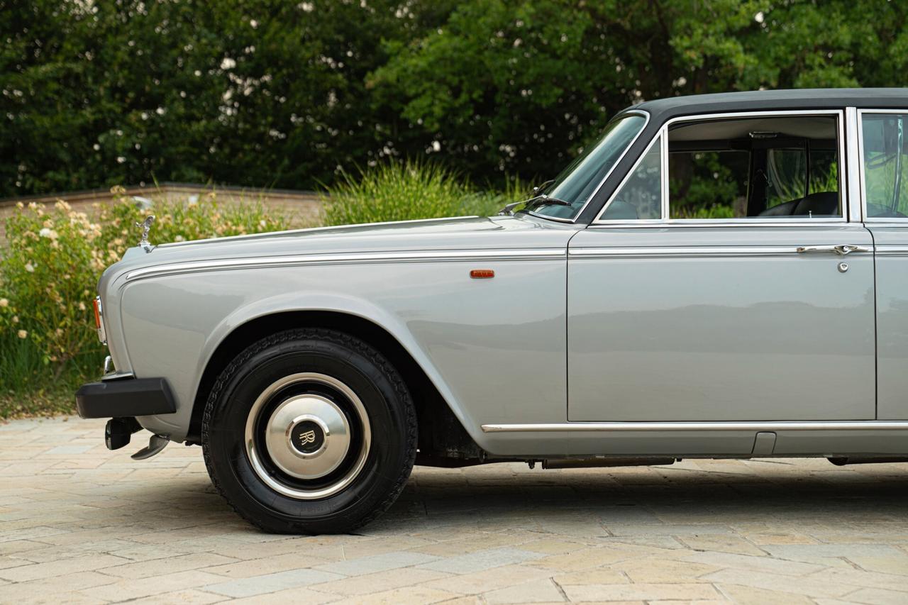 Rolls Royce Silver Wraith - ROL00023