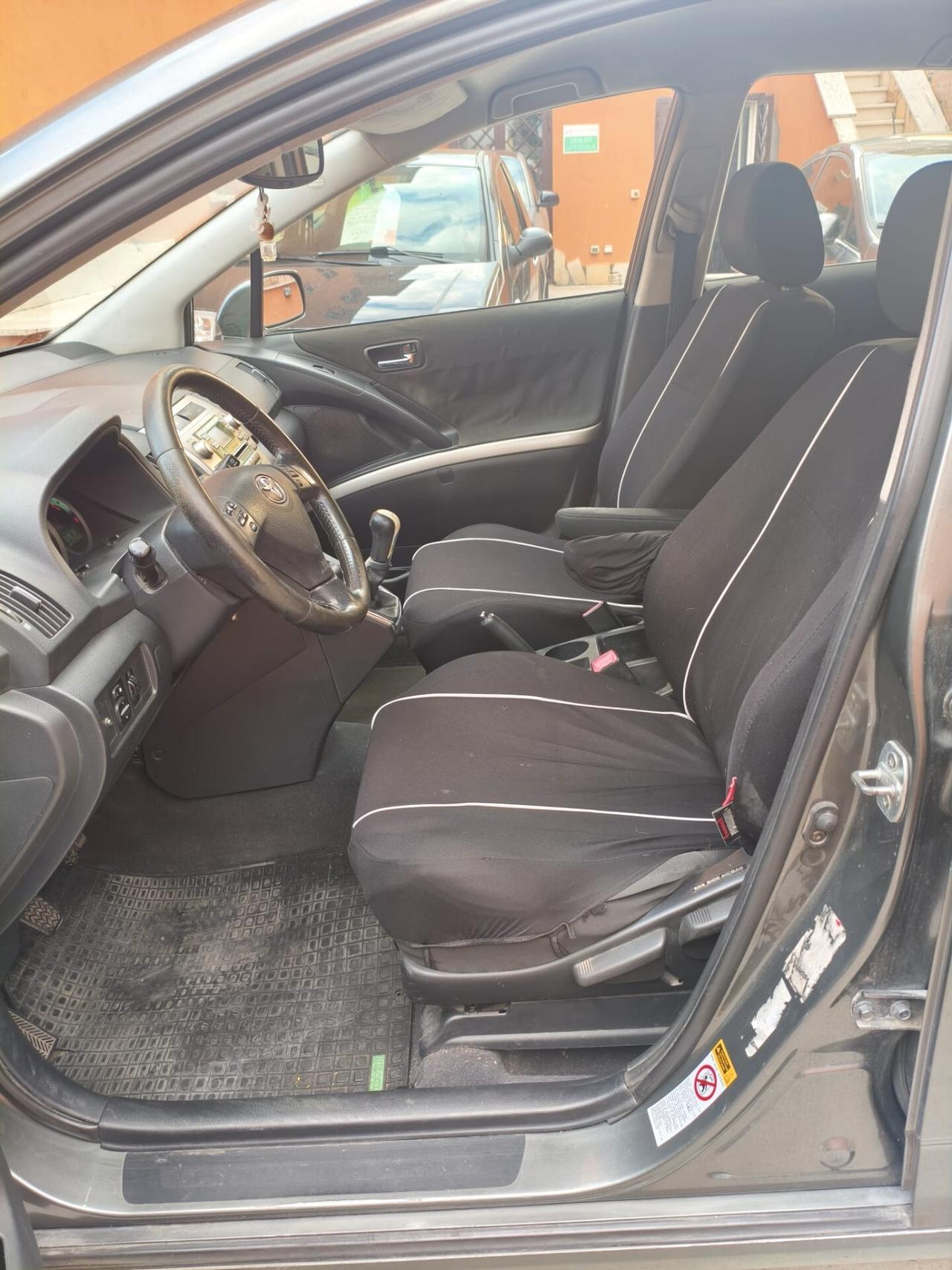 Toyota Corolla Verso 2.0 16V D-4D