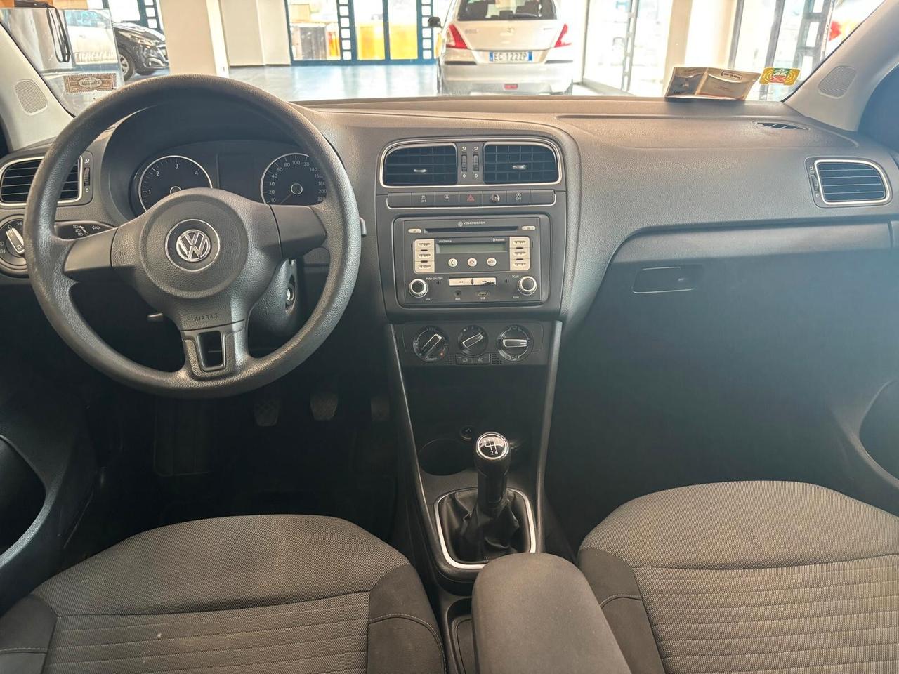 VOLKSWAGEN POLO ANNO 2010 DS 1.6 ADATTA NEOPATENTATI KM 155 mila