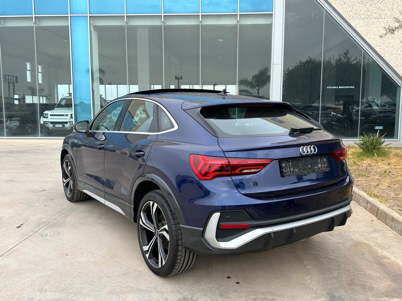 Audi Q3 spb 35 Sline possibilità noleggio no scoring