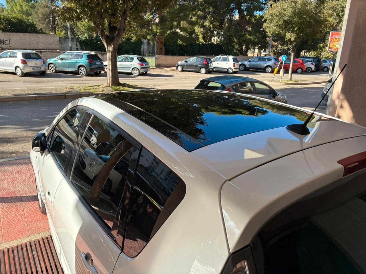 Renault Scenic1.6dCi130CV Tetto navi retro-12